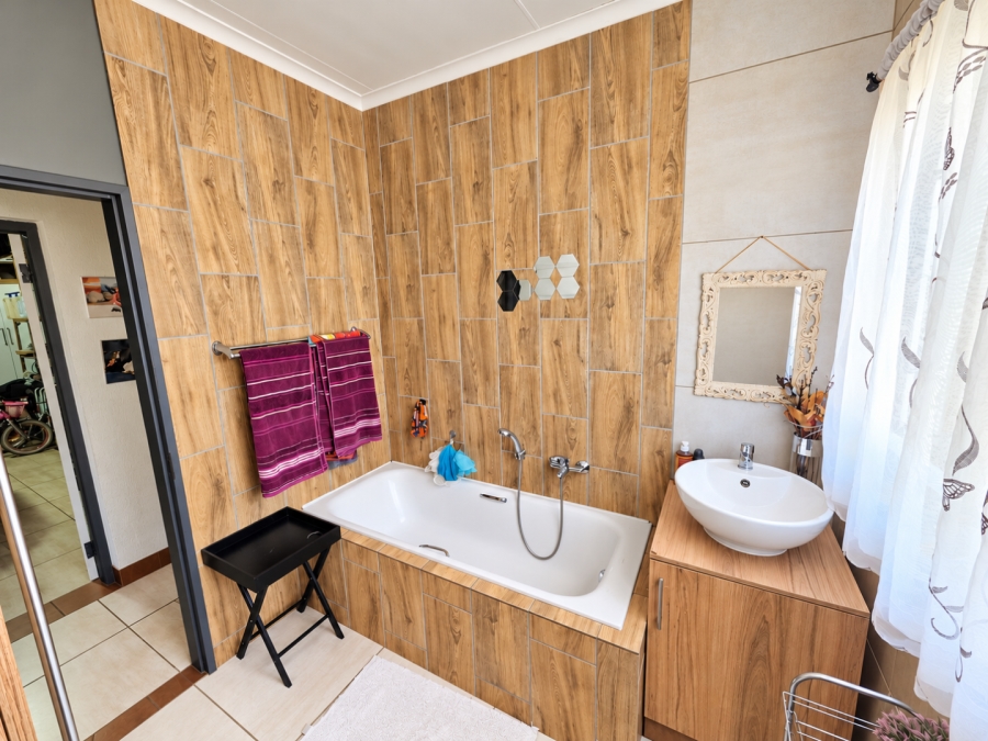 3 Bedroom Property for Sale in Doringkruin North West